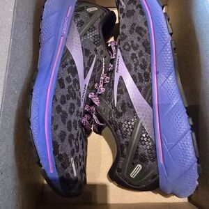 Brooks Women's Athletic Running Shoes - Black with Purple & Pink Accents